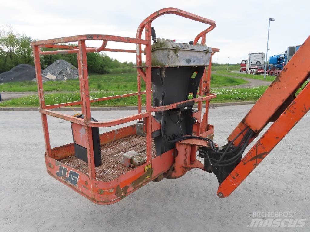 JLG 800 AJ Gelenkteleskoparbeitsbühnen