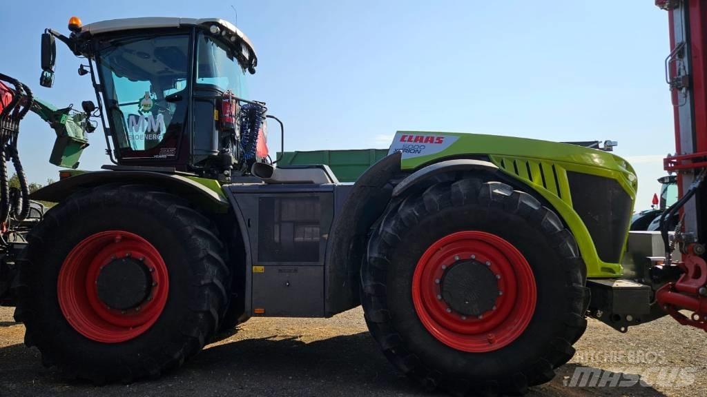 CLAAS Xerion 5000 VC Traktoren