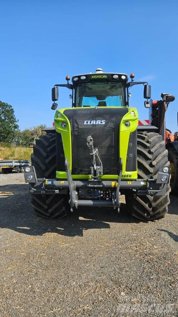 CLAAS Xerion 5000 VC Traktoren