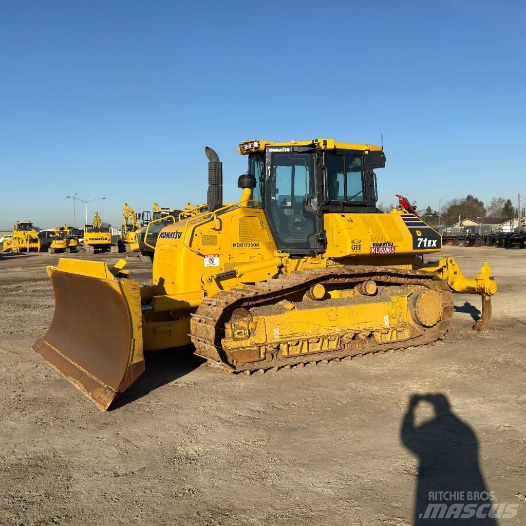 Komatsu D71EX-24 Bulldozer