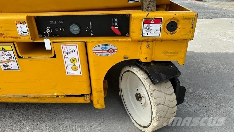 Haulotte Compact 12 Scheren-Arbeitsbühnen