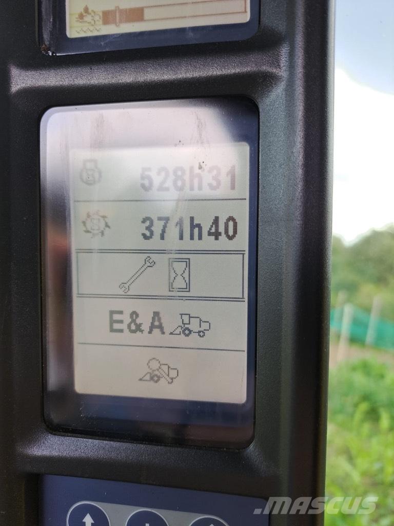 New Holland TC 5.90 Mähdrescher