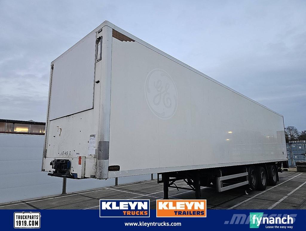 Pacton Z3-002 Kofferauflieger