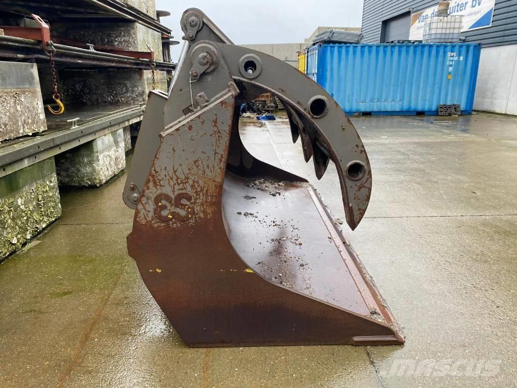 Eurosteel SRK105 Schaufeln