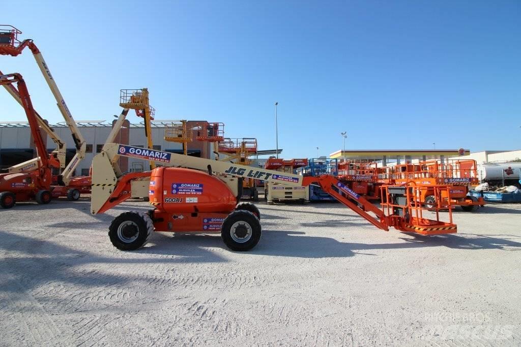 JLG 600 AJ Gelenkteleskoparbeitsbühnen