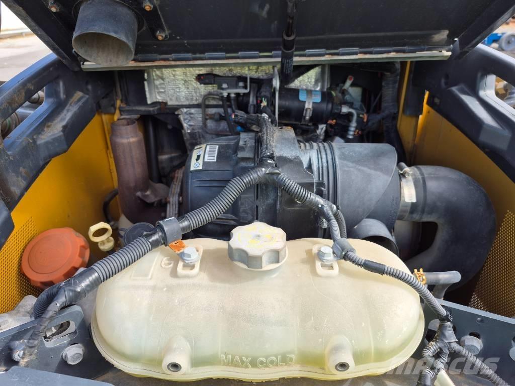 John Deere 320 Kompaktlader