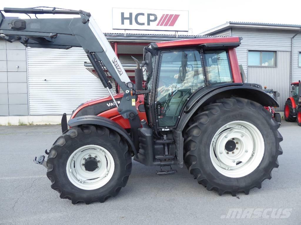 Valtra N141 Advance Traktoren