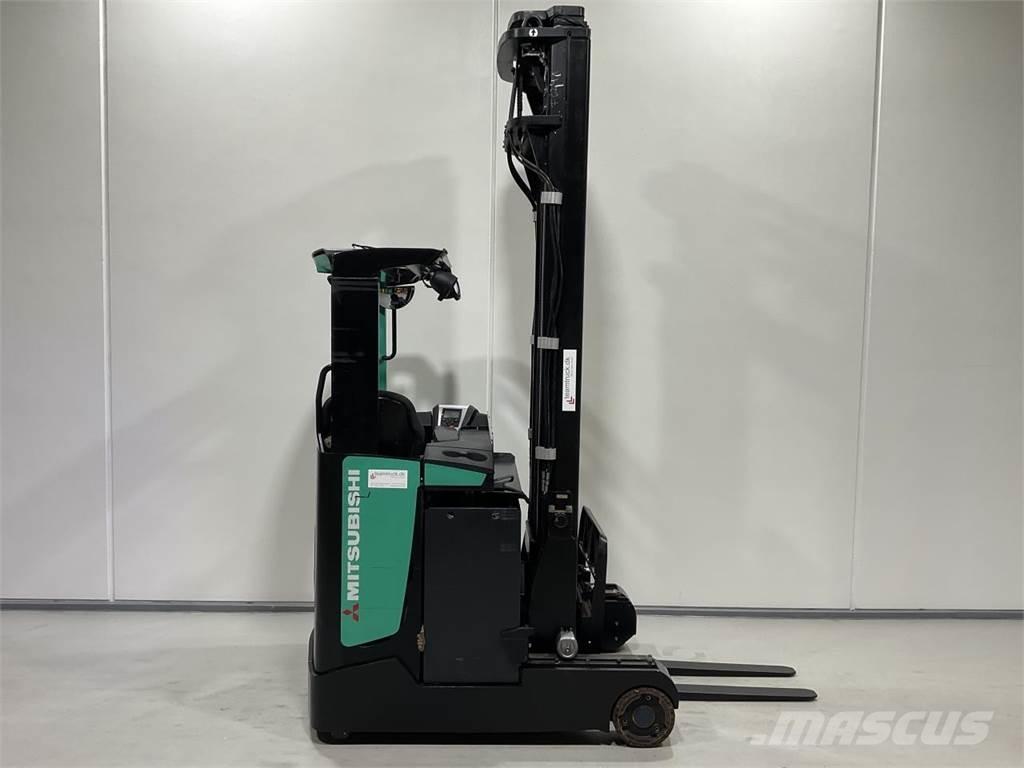 Mitsubishi RB16NH Schubmaststapler