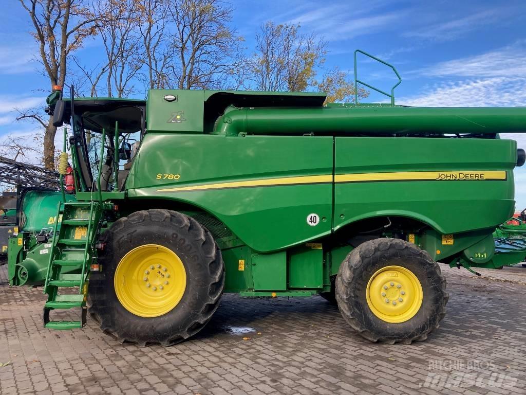 John Deere S 780 Mähdrescher