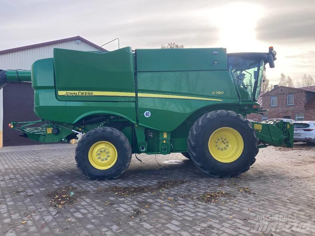 John Deere S 780 Mähdrescher