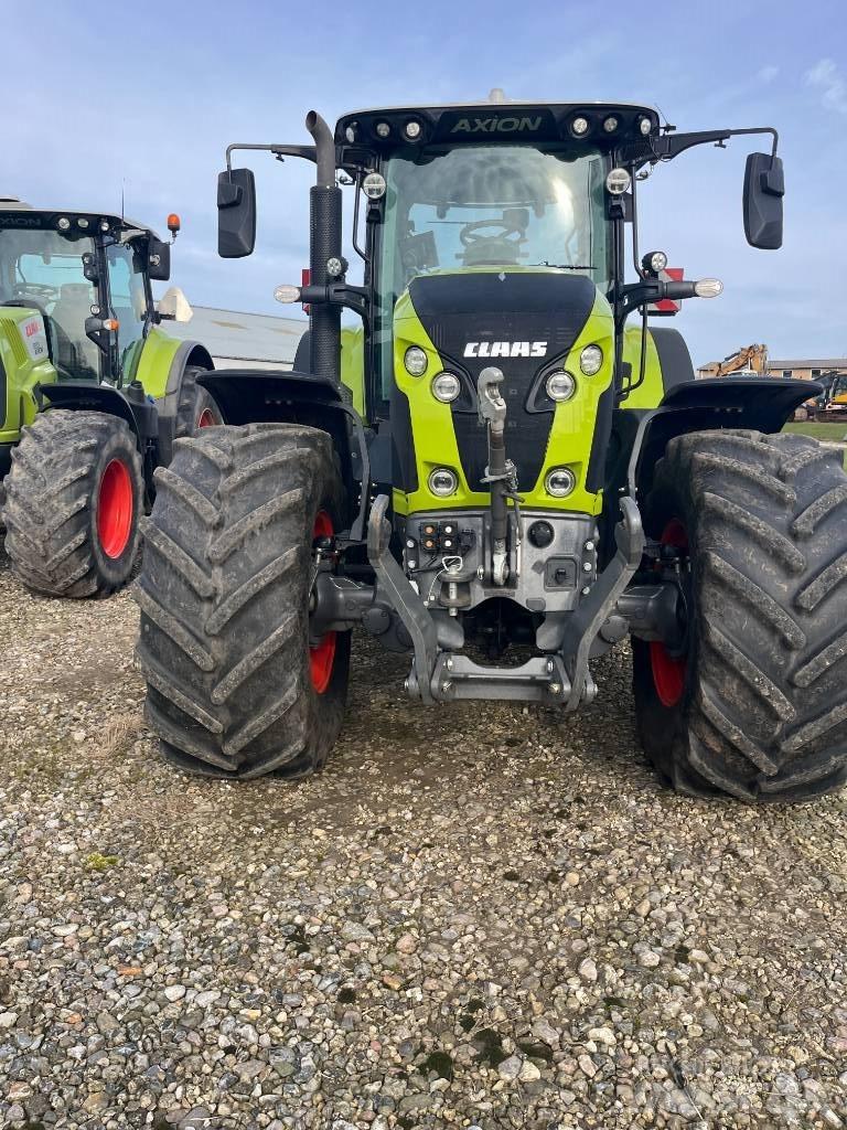 CLAAS AXION 870 Traktoren