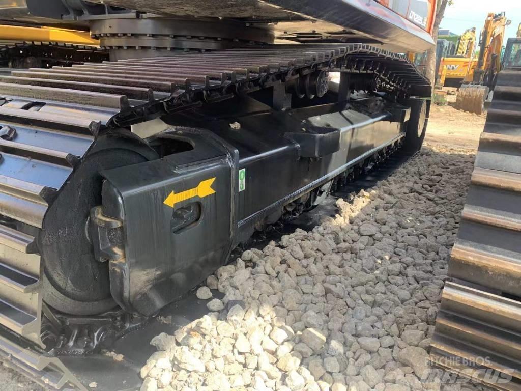 Doosan DX 225 LC Raupenbagger