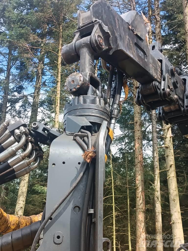 Ponsse Bear 8W Harvester