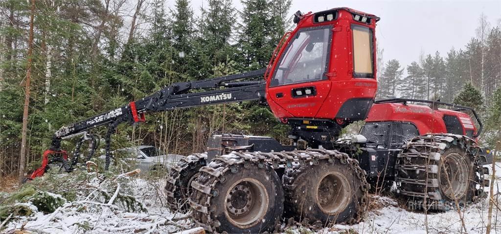 Komatsu 931 Harvester