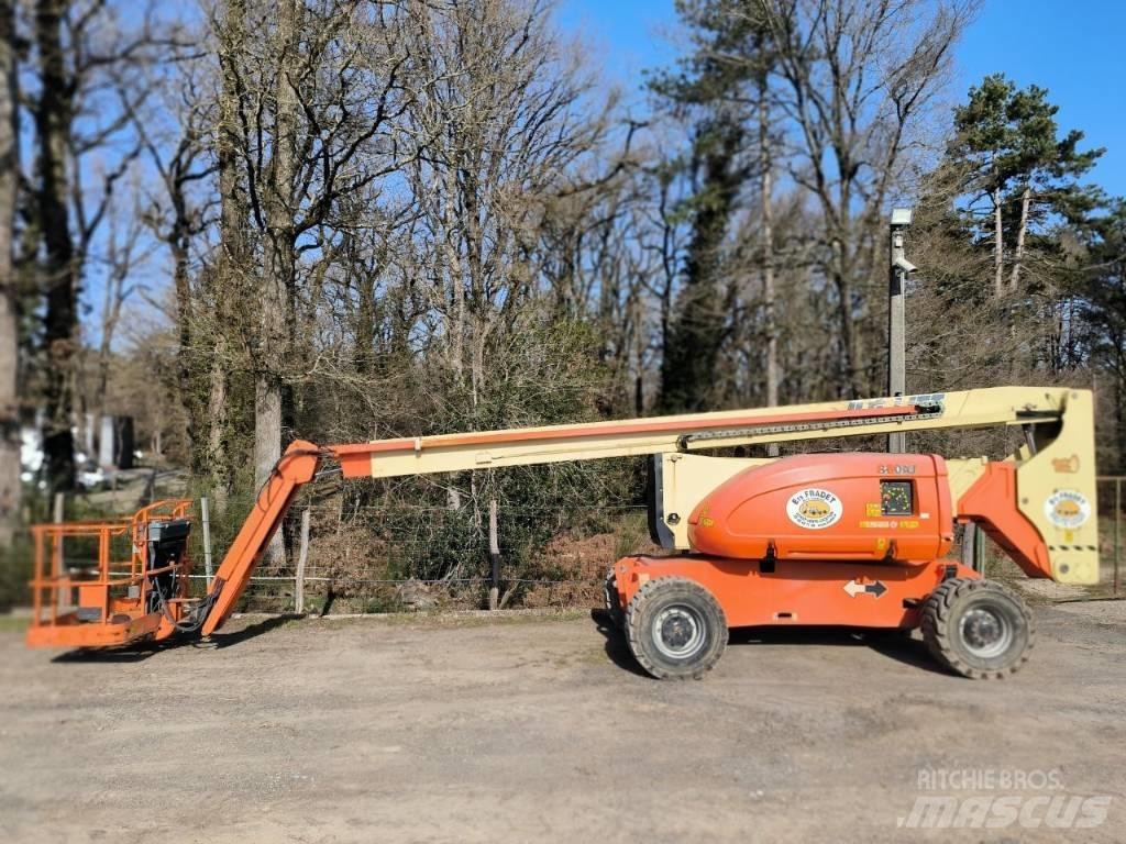 JLG 800 AJ Gelenkteleskoparbeitsbühnen