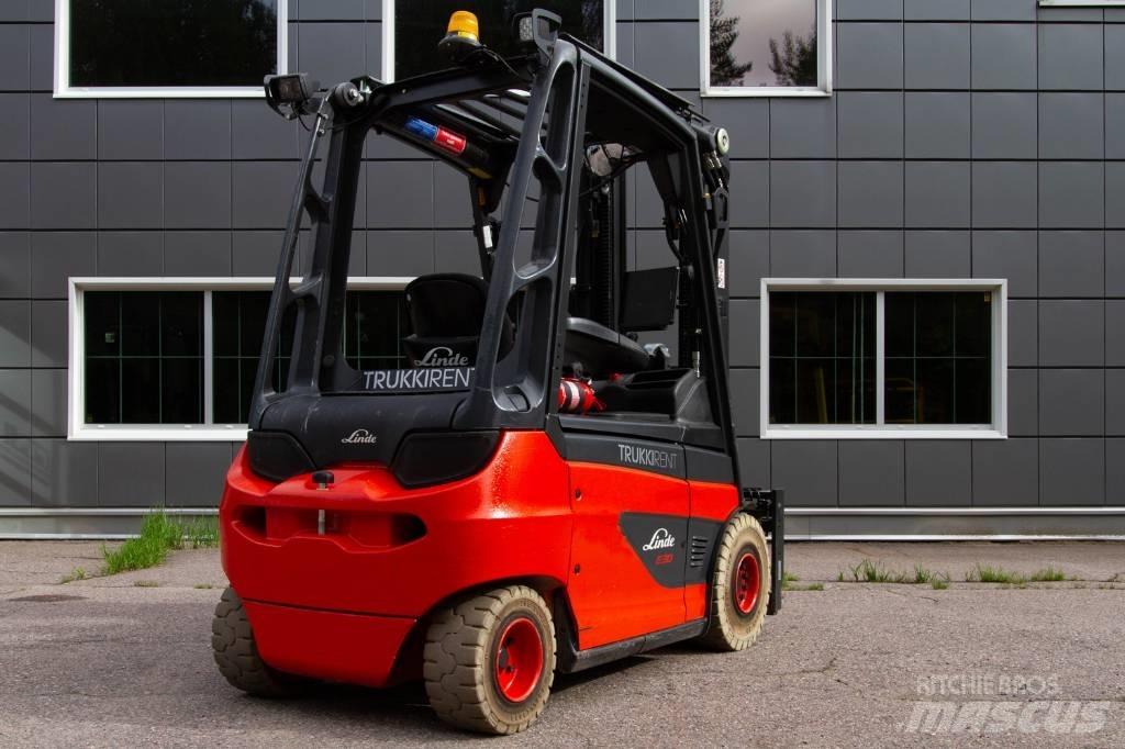 Linde E30-01 Elektrische heftrucks