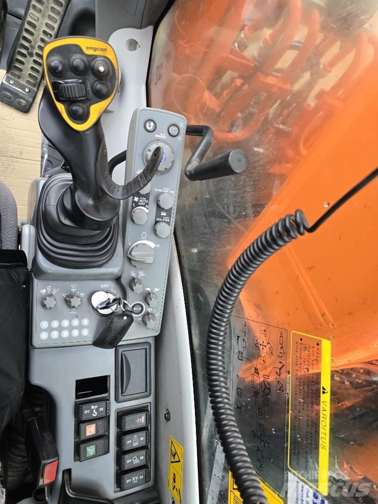 Hitachi ZX 220W-5 Mobilbagger