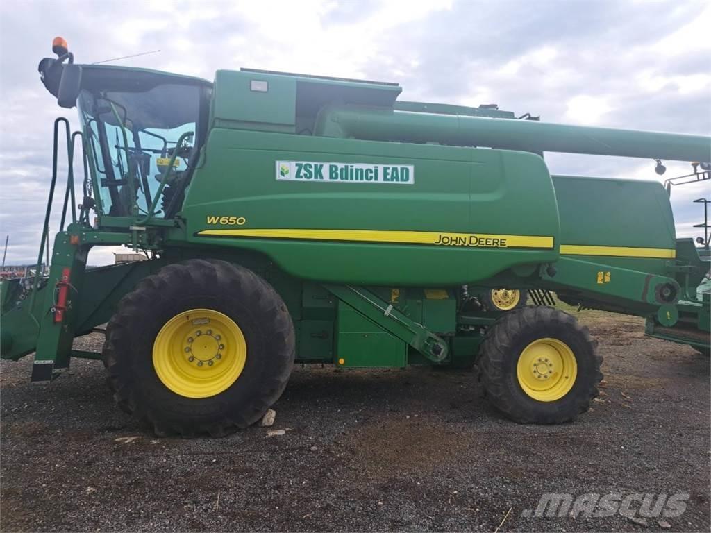 John Deere W650 Mähdrescher