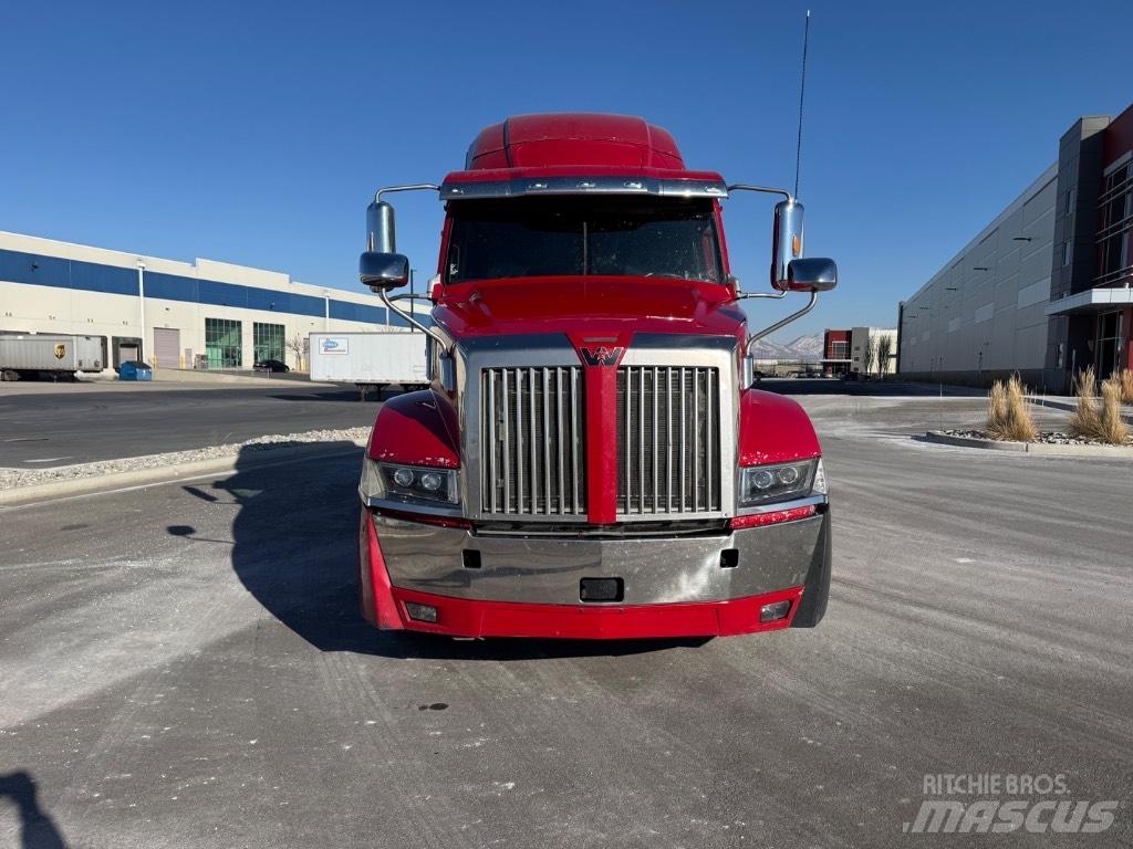 Western Star 5700 XE Sattelzugmaschinen