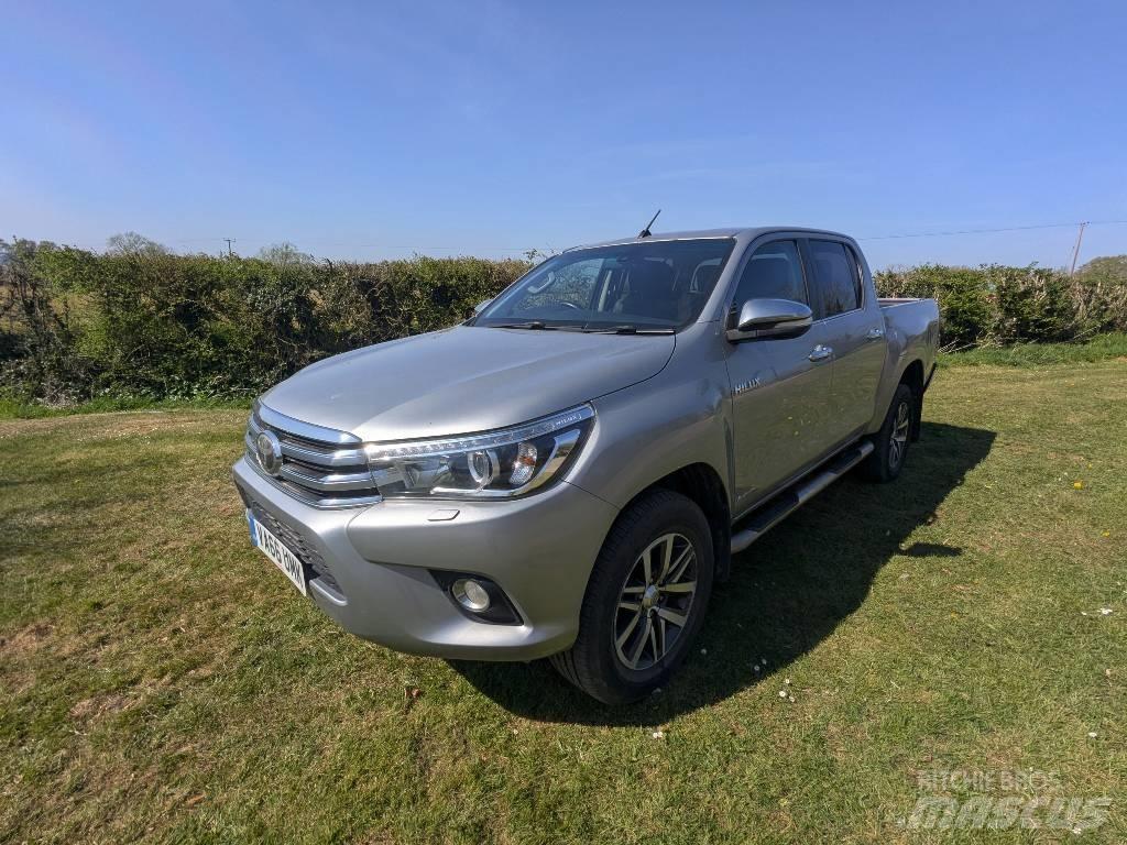 Toyota Hilux Pickup/Pritschenwagen