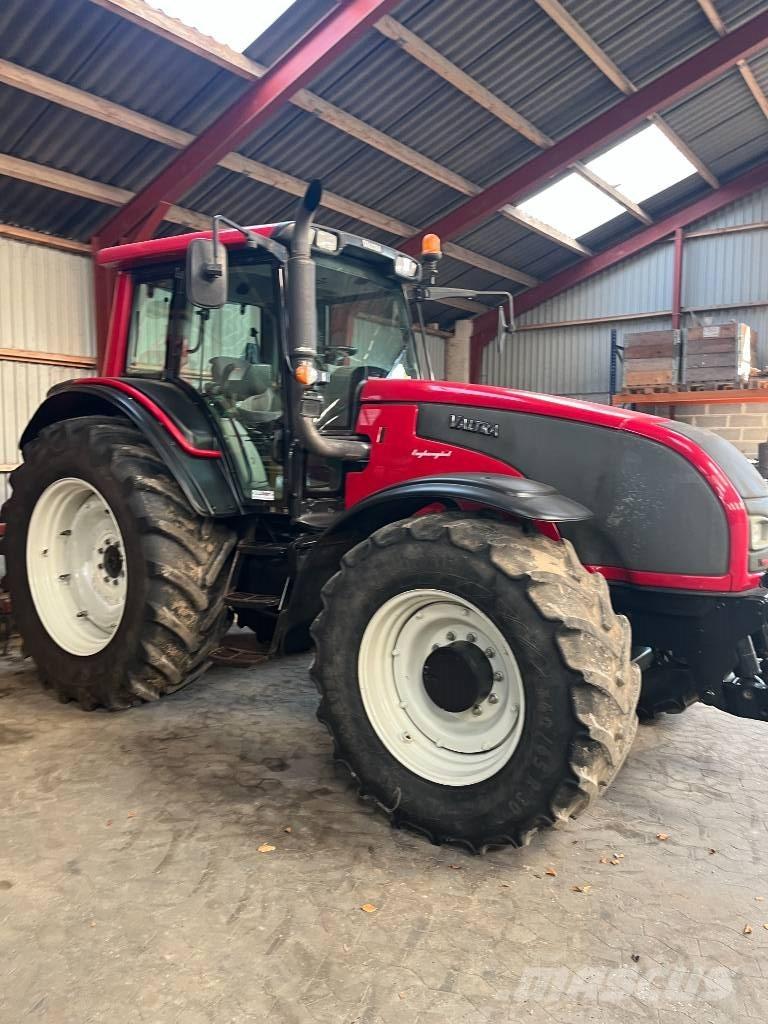 Valtra T 191 Traktoren