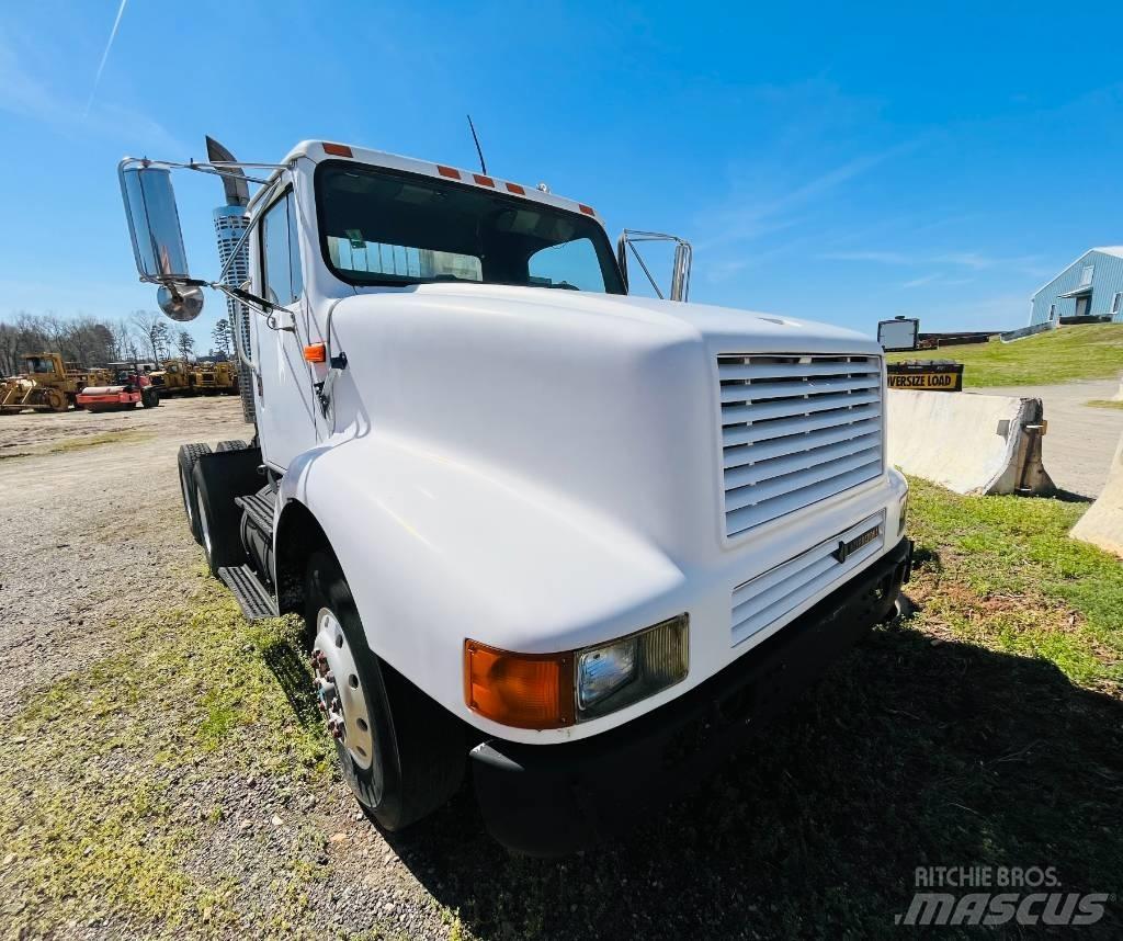 International 8200 Sattelzugmaschinen