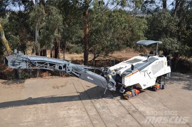 Wirtgen W130F Andere Fahrzeuge