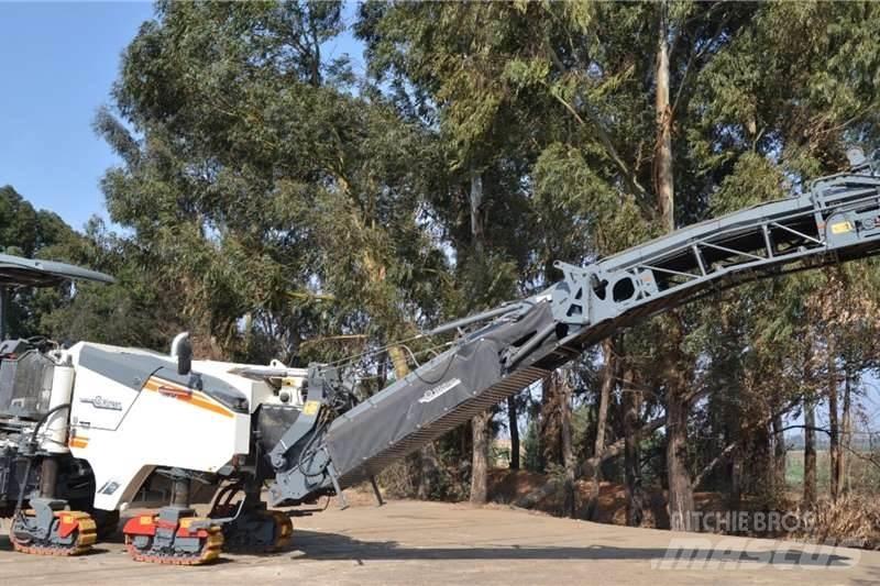 Wirtgen W130F Andere Fahrzeuge