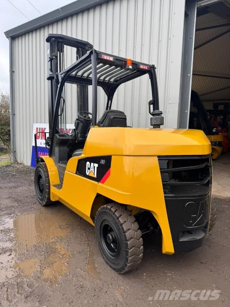 CAT DP 50 N Diesel heftrucks