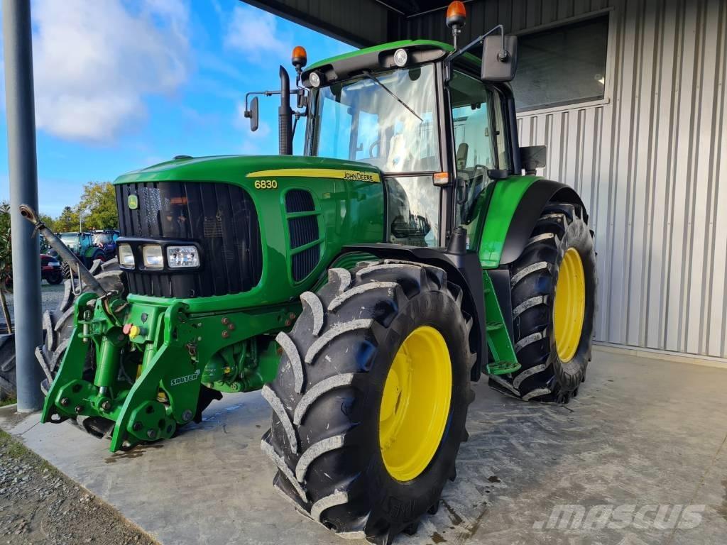 John Deere 6830 Traktoren