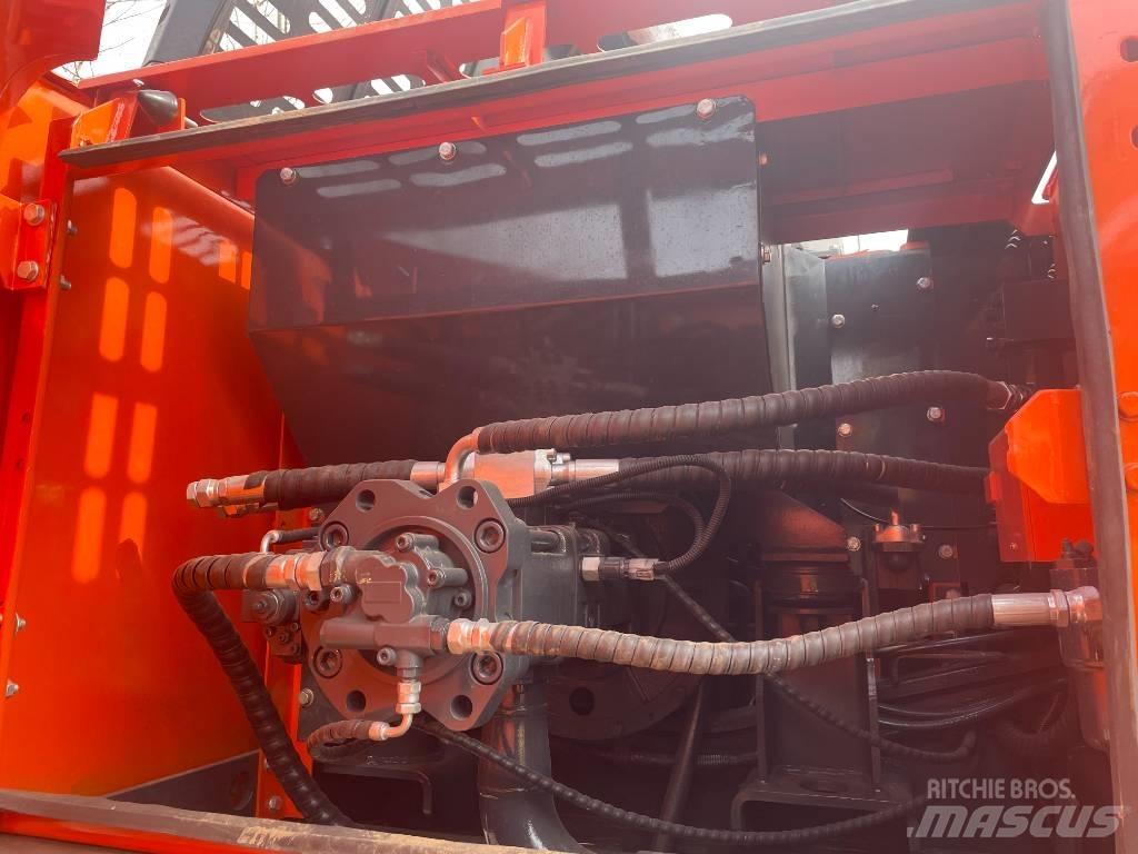 Doosan DX 220 LC-9C Raupenbagger