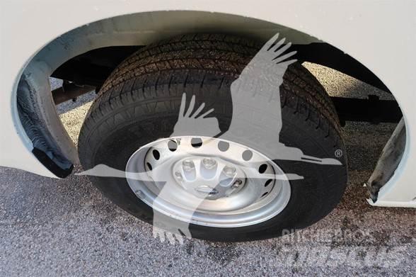 Nissan NV1500 Sonstige Baumaschinen