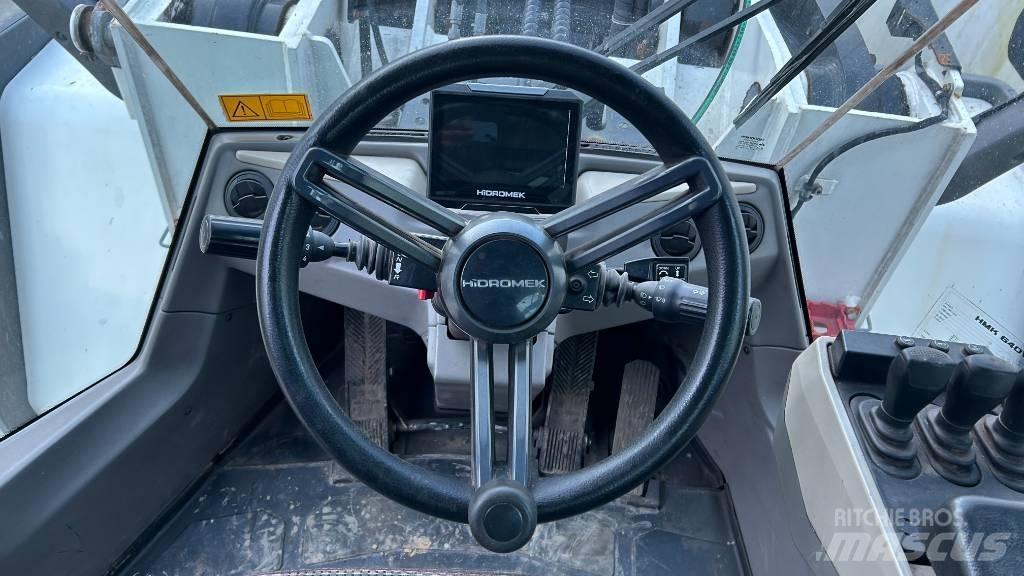 Hidromek HMK 640 WL Raddozer