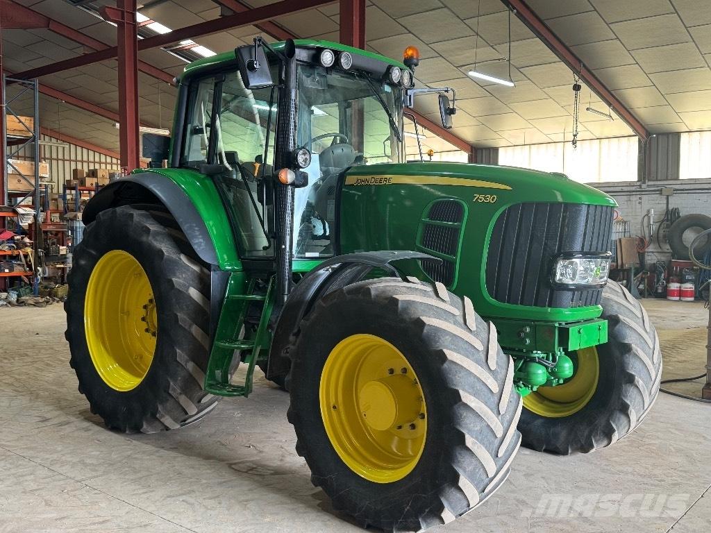 John Deere 7530 AQ Traktoren