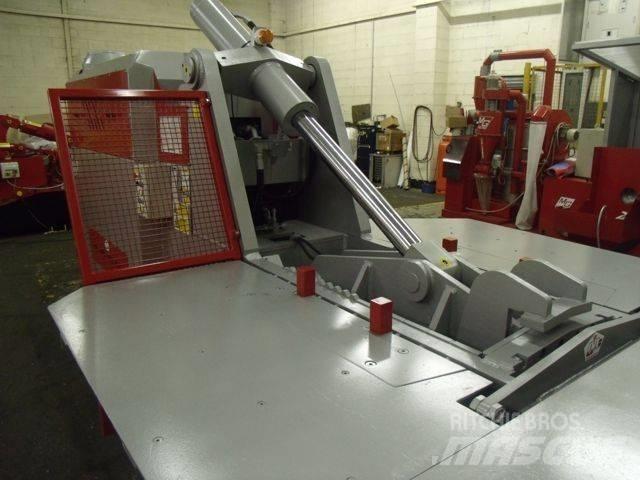McIntyre Metal Baler Industriële balenpersen