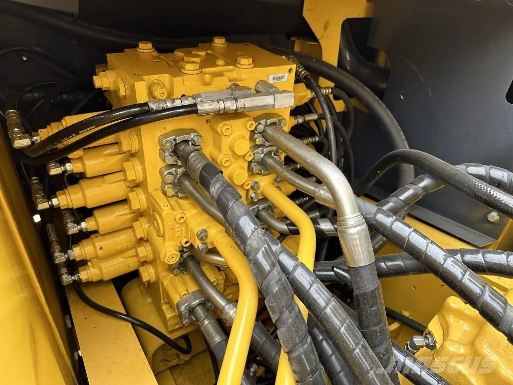 Komatsu PC 200-8 Raupenbagger