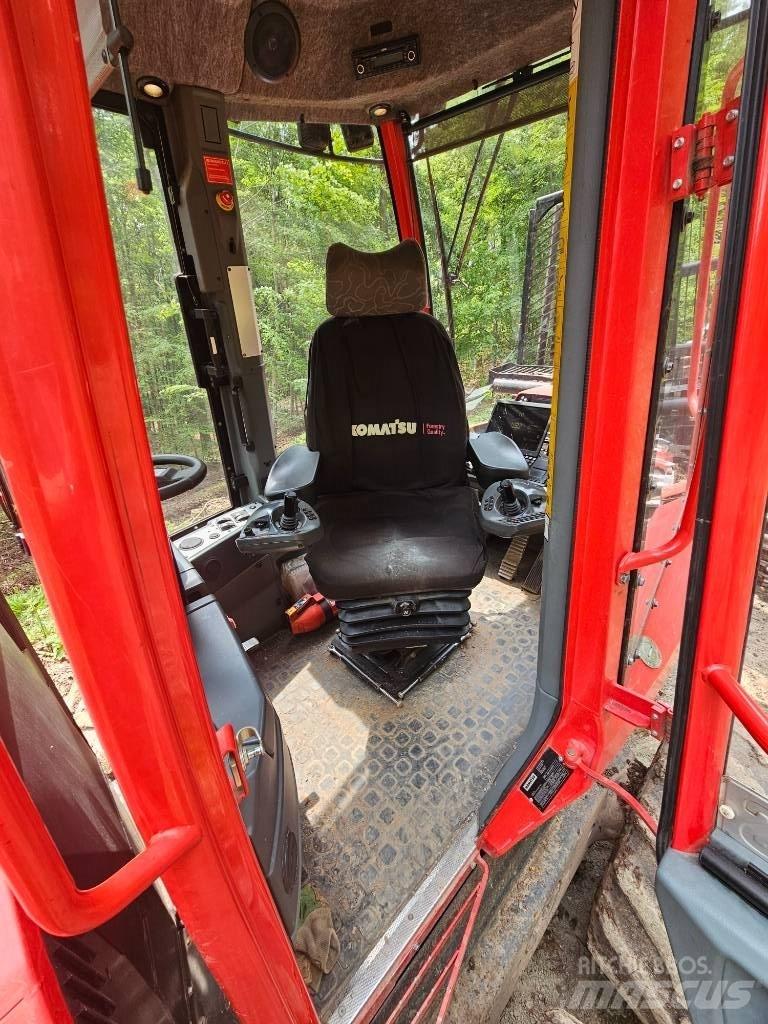 Komatsu 875 Forwarder