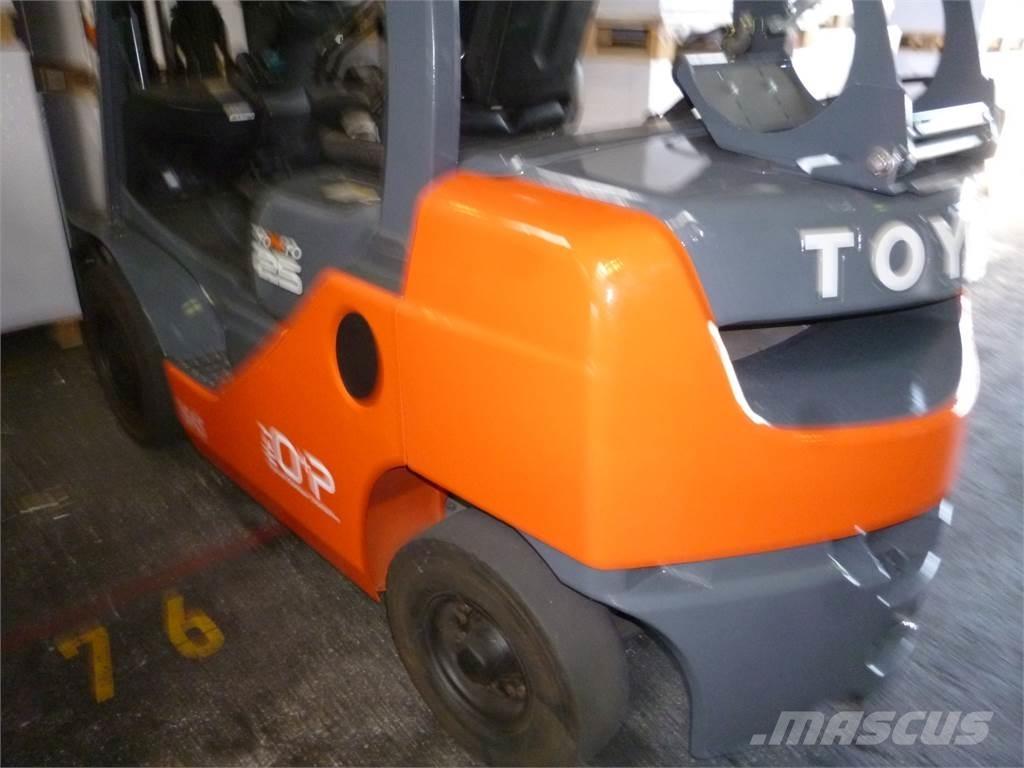 Toyota 02-8FGF25 LPG heftrucks