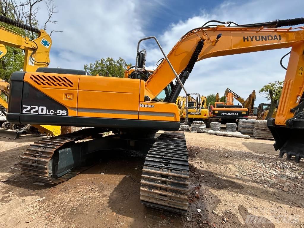 Hyundai 220-9S Raupenbagger
