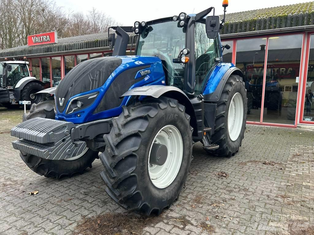Valtra T194 A Traktoren