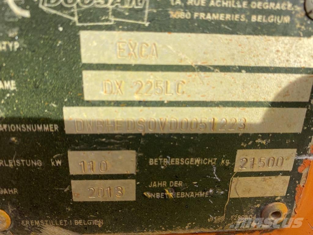 Doosan DX 225 LC Raupenbagger