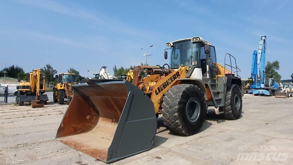 Liebherr L 566 Radlader