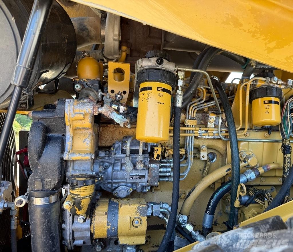CAT CS 663 E Erdbauwalzen