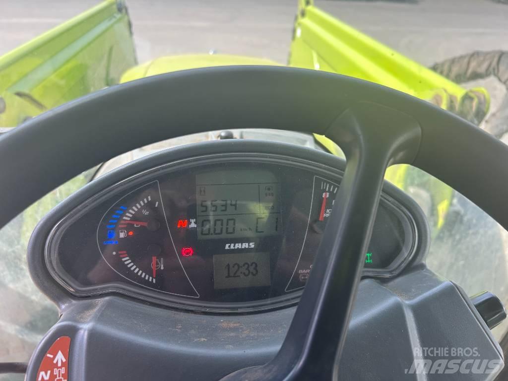 CLAAS Arion 440 Traktoren