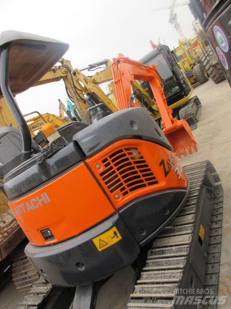 Hitachi ZX 30 U Minibagger < 7t