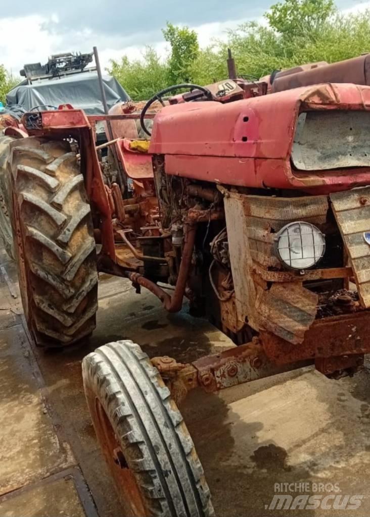 Massey Ferguson 165 Traktoren