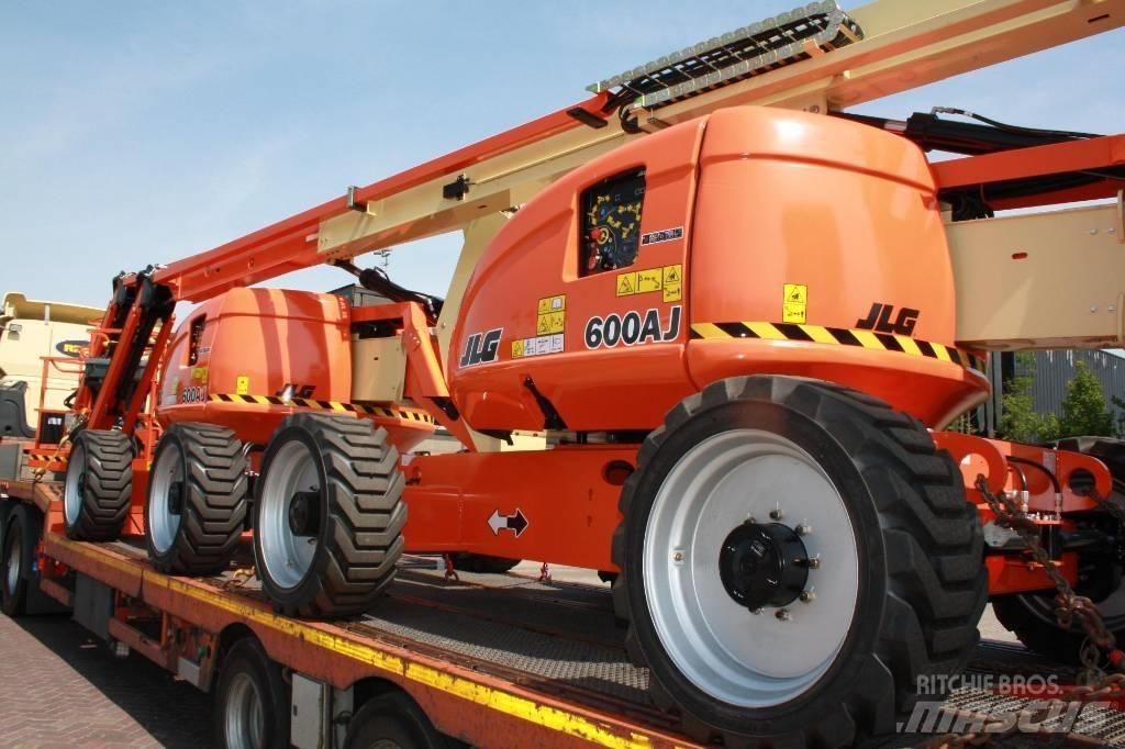 JLG 600 AJ Gelenkteleskoparbeitsbühnen