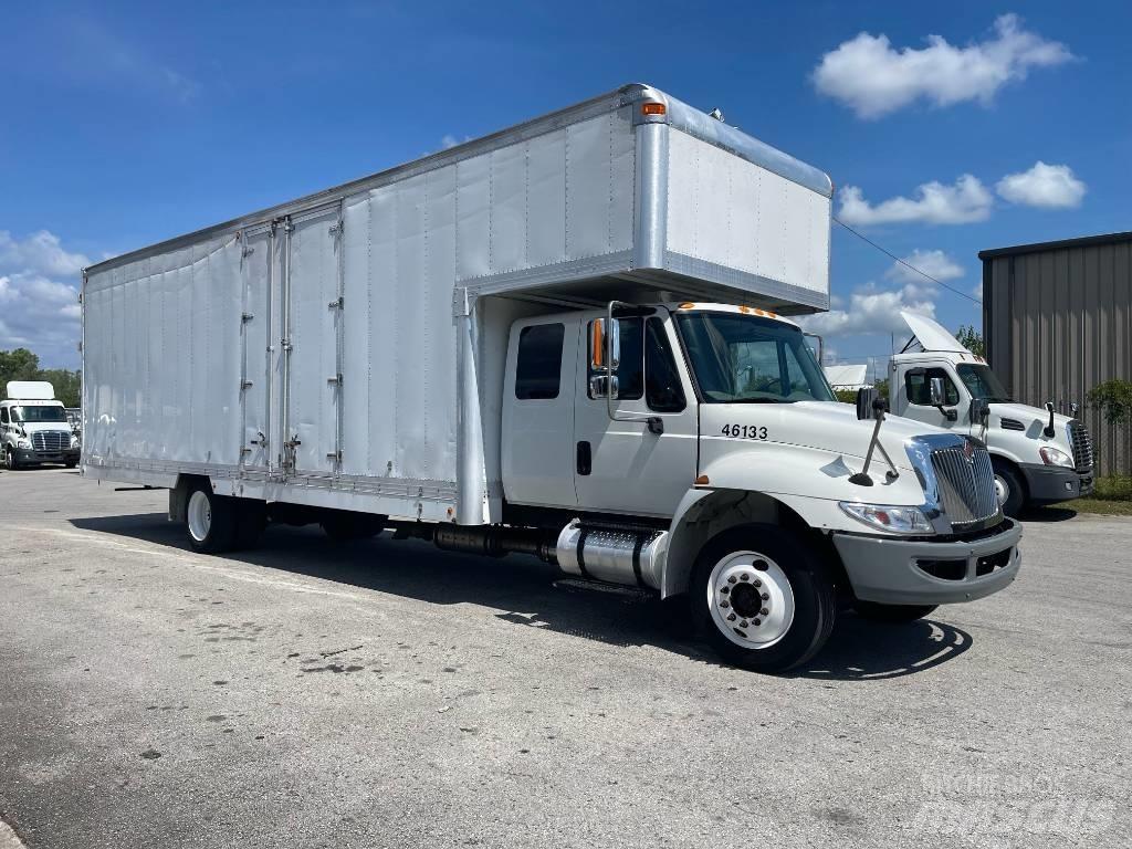 International 4300 Kofferaufbau