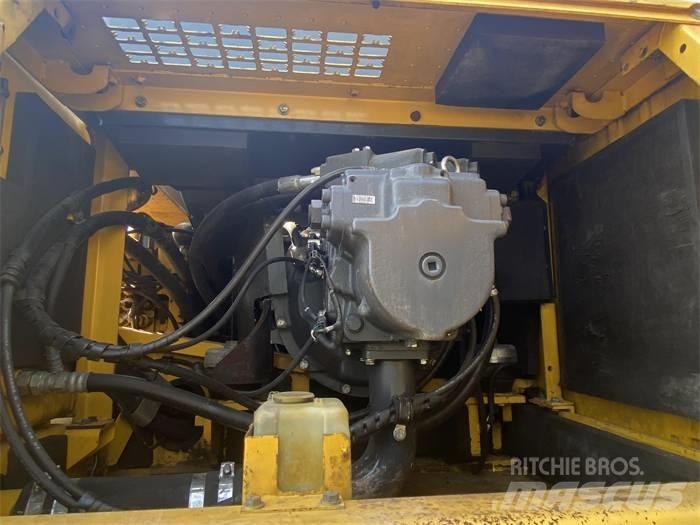 Komatsu PC450-8 Raupenbagger