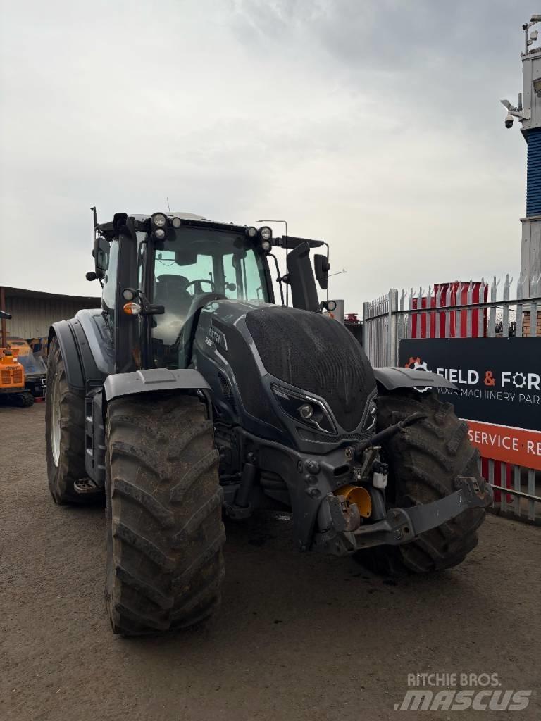 Valtra T 254 Traktoren